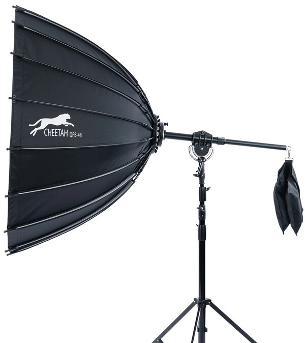 Cheetah QPB-48 with Focusing System Softbox
